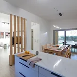Yialos Neapoli Apartman *