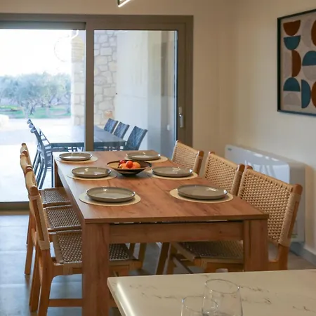 Yialos Neapoli * Neapoli Voion