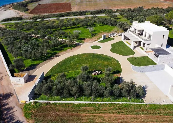 Yialos Neapoli * Neápolis