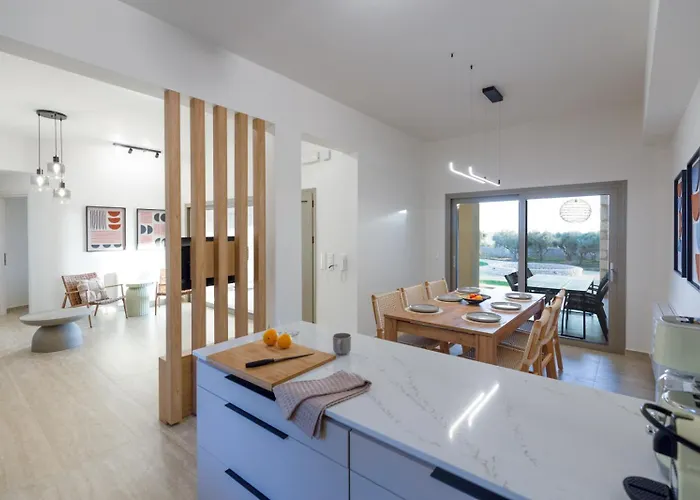 Yialos Neapoli Apartman *