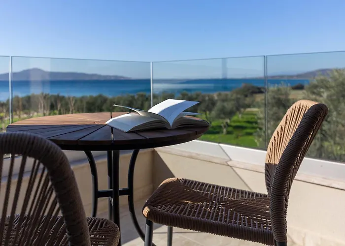 Yialos Neapoli * Neápolis